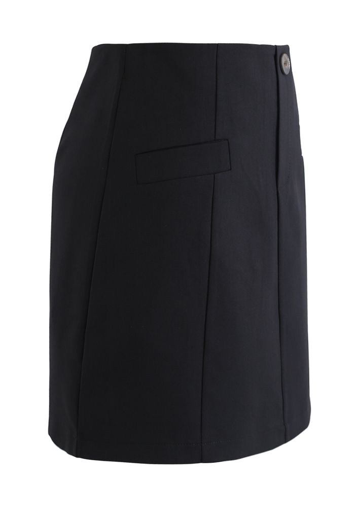Pocket Embellishment Bud Skirt in Black